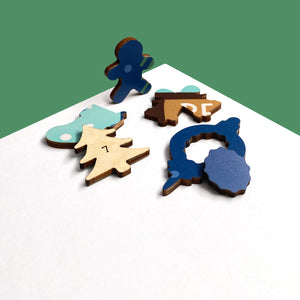 Modern Christmas puzzle Treasure Pieces