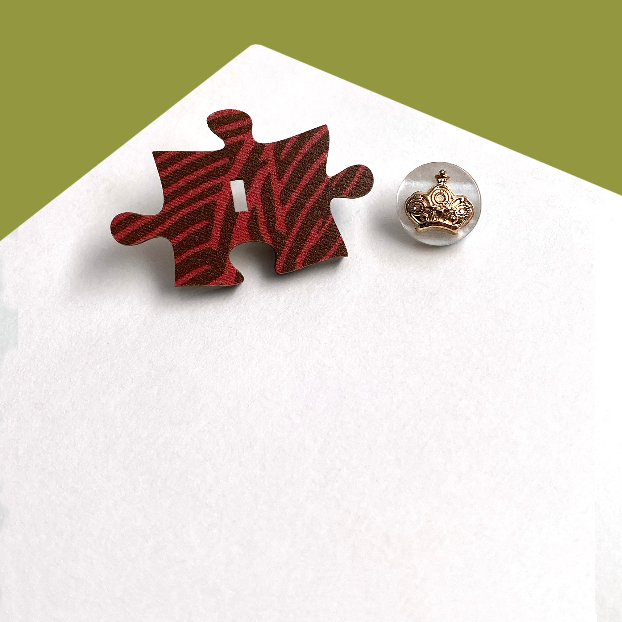 Vintage Christmas Crowning Achievement Puzzle Completion Pin