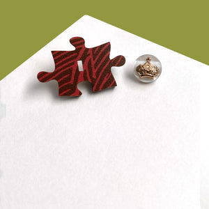 Vintage Christmas Crowning Achievement Puzzle Completion Pin